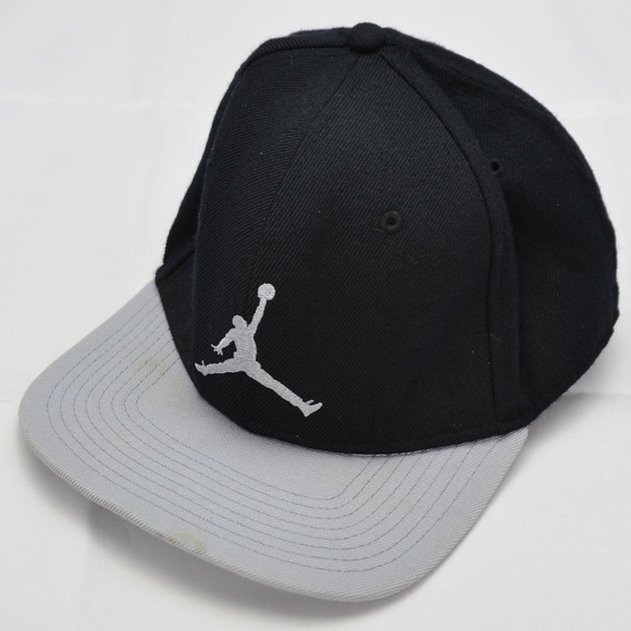 Air Jordan Snapback Hat - Picture 2 of 3